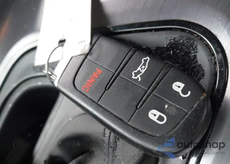 2017 Dodge Challenger R/T Scat Pack из США, поврежденный, VIN 2C3CDZFJ3HH665895